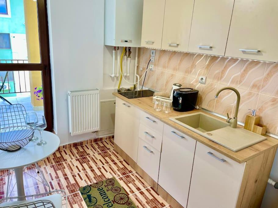 Apartament Novara 21 Craiova Kültér fotó